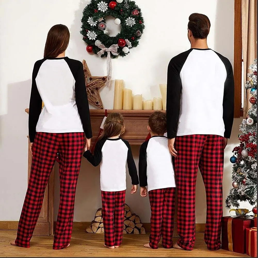 Christmas Pajamas Matching Family Pyjamas New Year Sleepwear Mommy and Me Clothing Boy Girl T-shirt Pants Suit Baby Romper Look Sleepwear