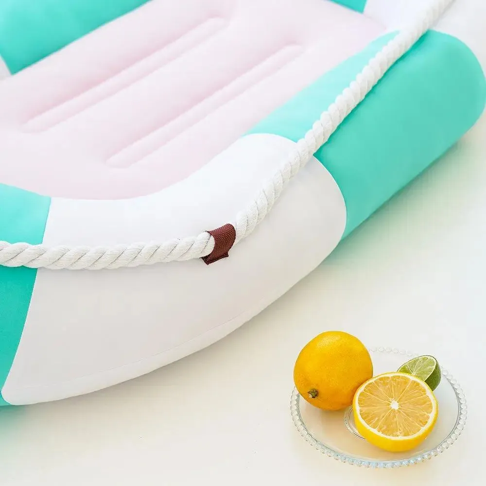 Cooling Pet Bed: Canoe-Shaped Design for Summer Comfort