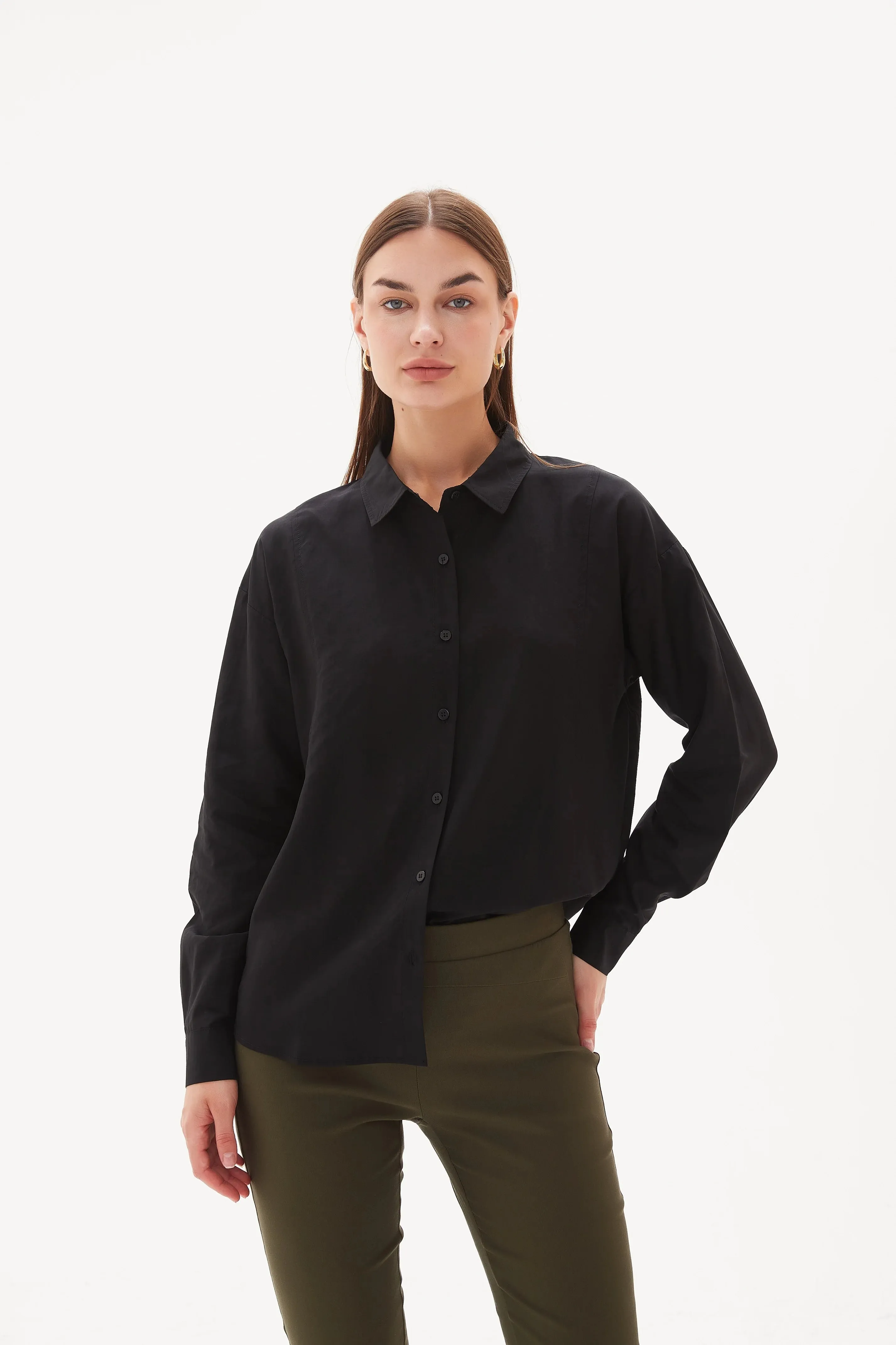 Curved Seam Shirt | Black