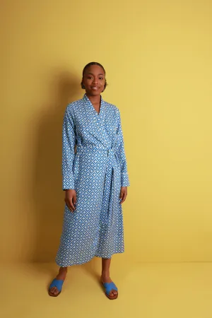 Mulberry Silk Robe - Leh Sapphire. Please note that pieces purchased in our Archive Sale can't be refunded. We are happy to offer an exchange, if we have the stock available or a credit note.